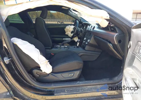 2017 Ford Mustang Ecoboost z USA, uszkodzony, nr VIN 1FA6P8TH2H5224445